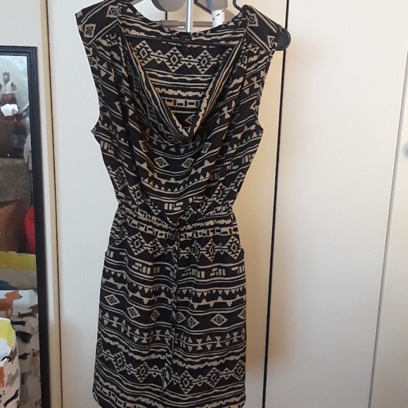 Love Ari Dresses & Skirts - Black and Tan Dress